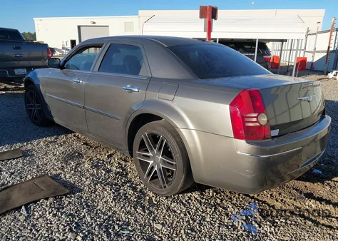 2010 Chrysler 300 Touring/Signature Series/Executive Series from USA, damaged, VIN 2C3CA5CV8AH206358